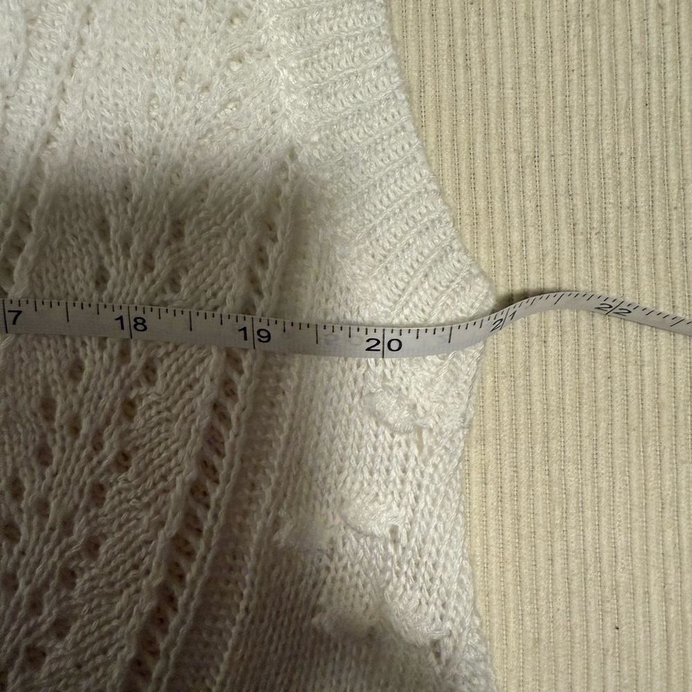 Amaryllis White Boxy Ribbed Blouse - Picture 8 of 9